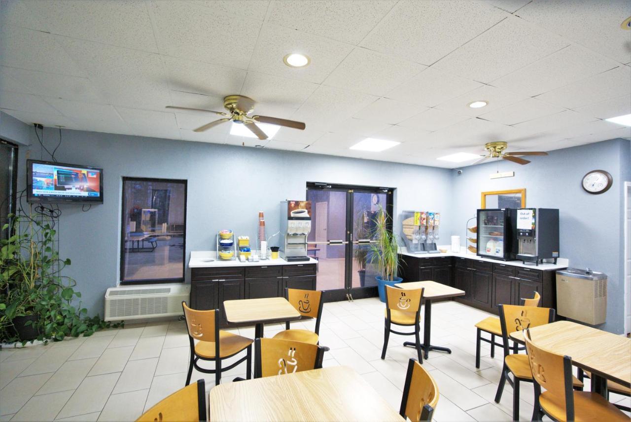 Columbus Inn And Suites المظهر الخارجي الصورة
