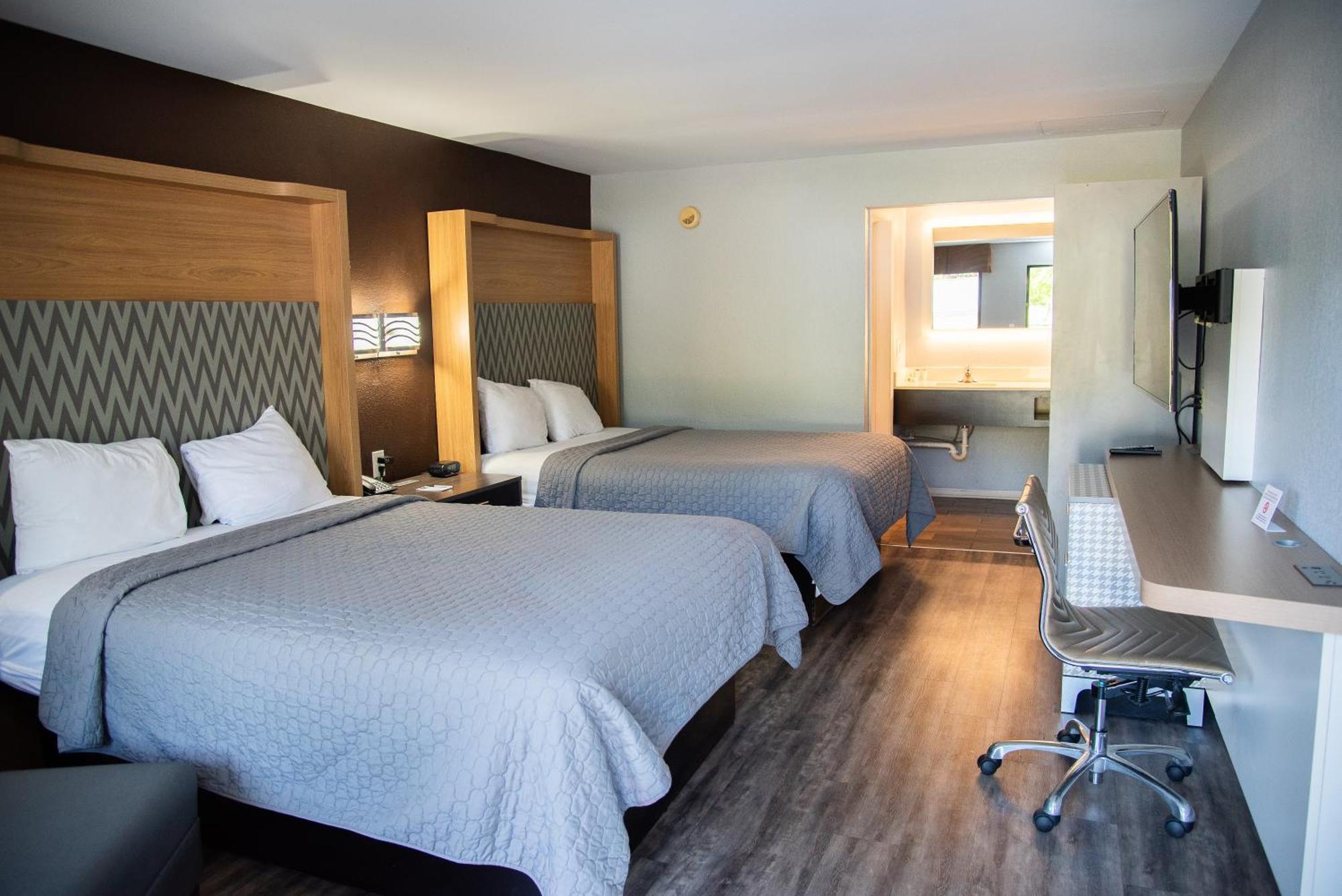 Columbus Inn And Suites المظهر الخارجي الصورة
