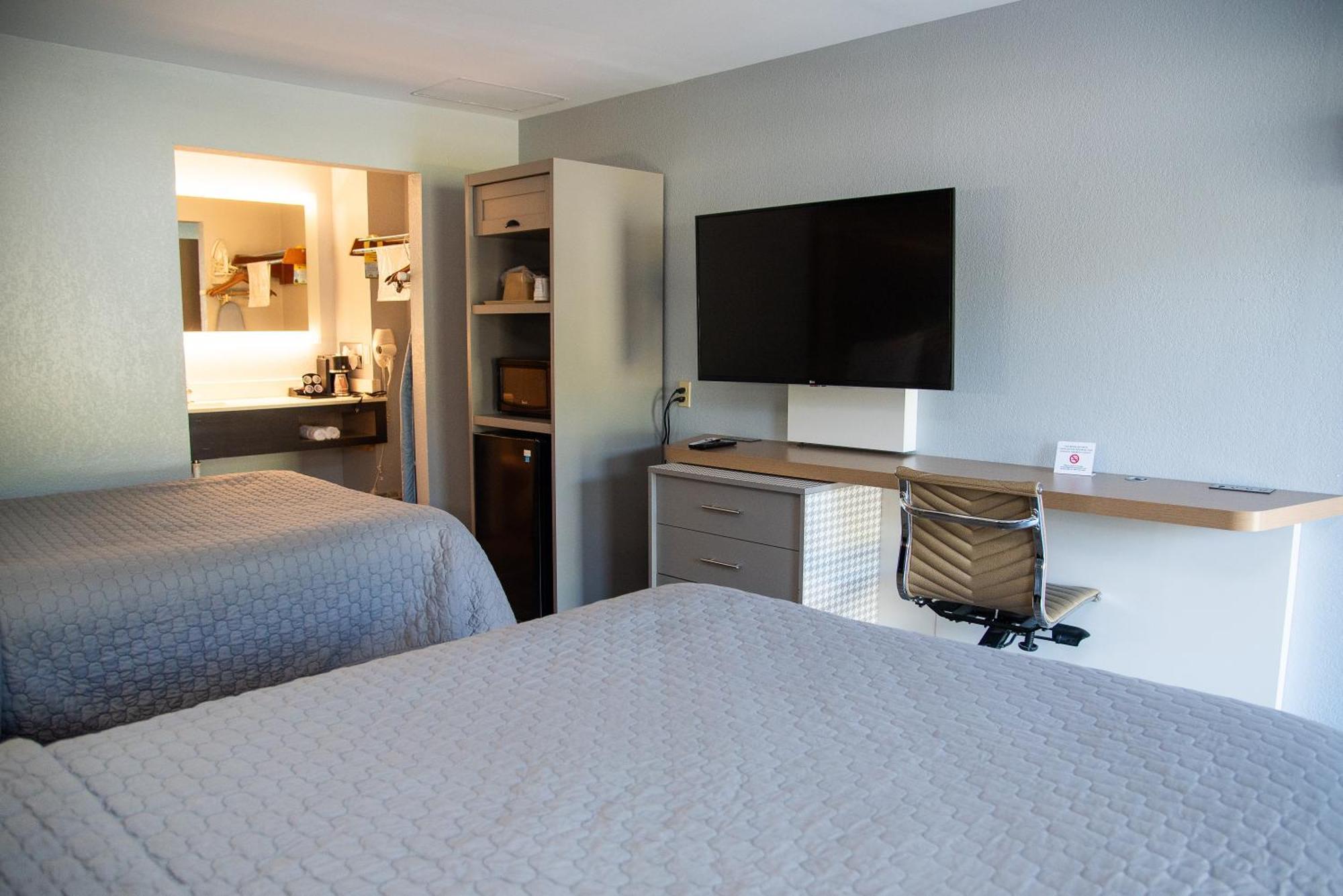 Columbus Inn And Suites المظهر الخارجي الصورة