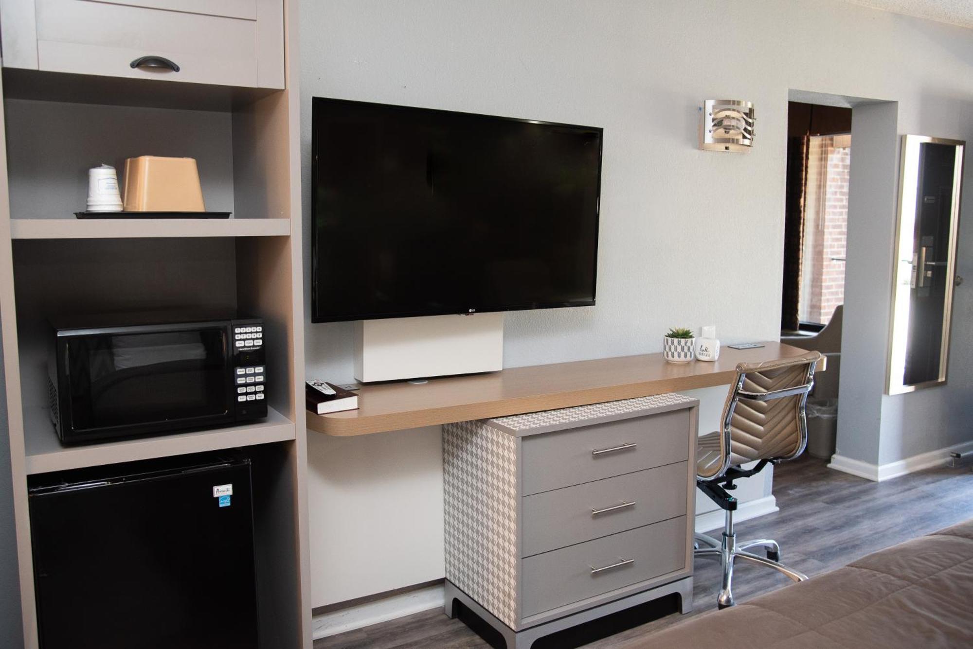 Columbus Inn And Suites المظهر الخارجي الصورة